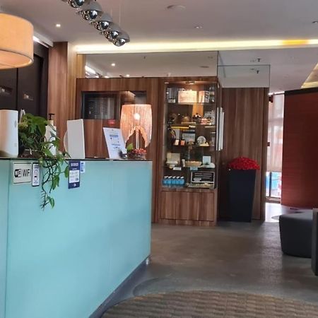 Extreme Boutique Hotel Κλουάνγκ Εξωτερικό φωτογραφία