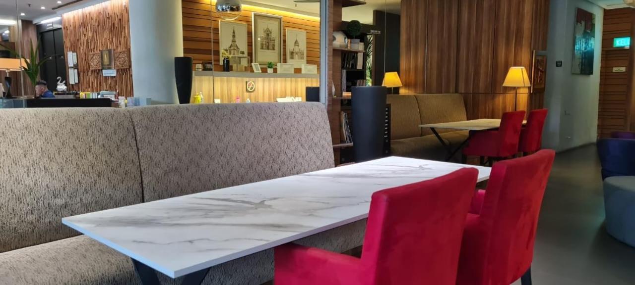 Extreme Boutique Hotel Κλουάνγκ Εξωτερικό φωτογραφία