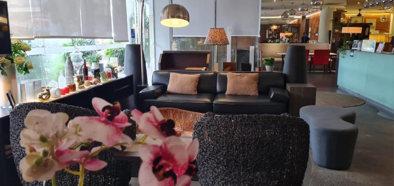 Extreme Boutique Hotel Κλουάνγκ Εξωτερικό φωτογραφία