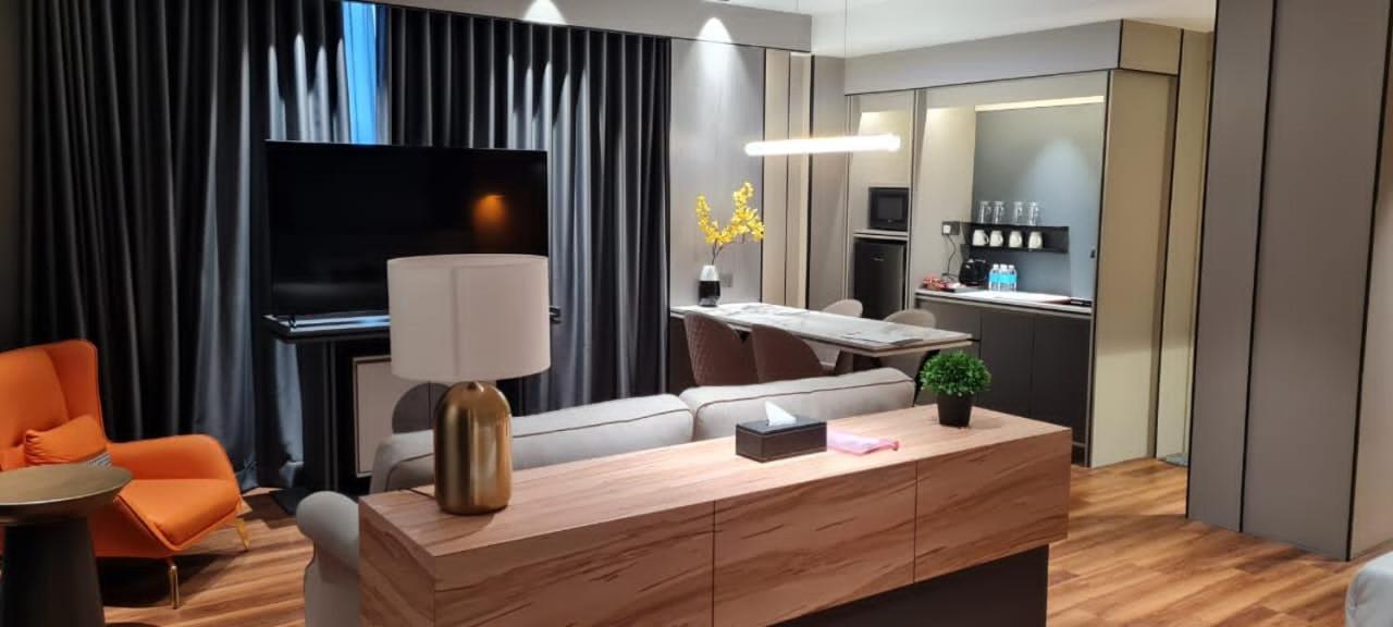Extreme Boutique Hotel Κλουάνγκ Εξωτερικό φωτογραφία