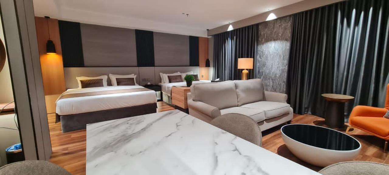 Extreme Boutique Hotel Κλουάνγκ Εξωτερικό φωτογραφία