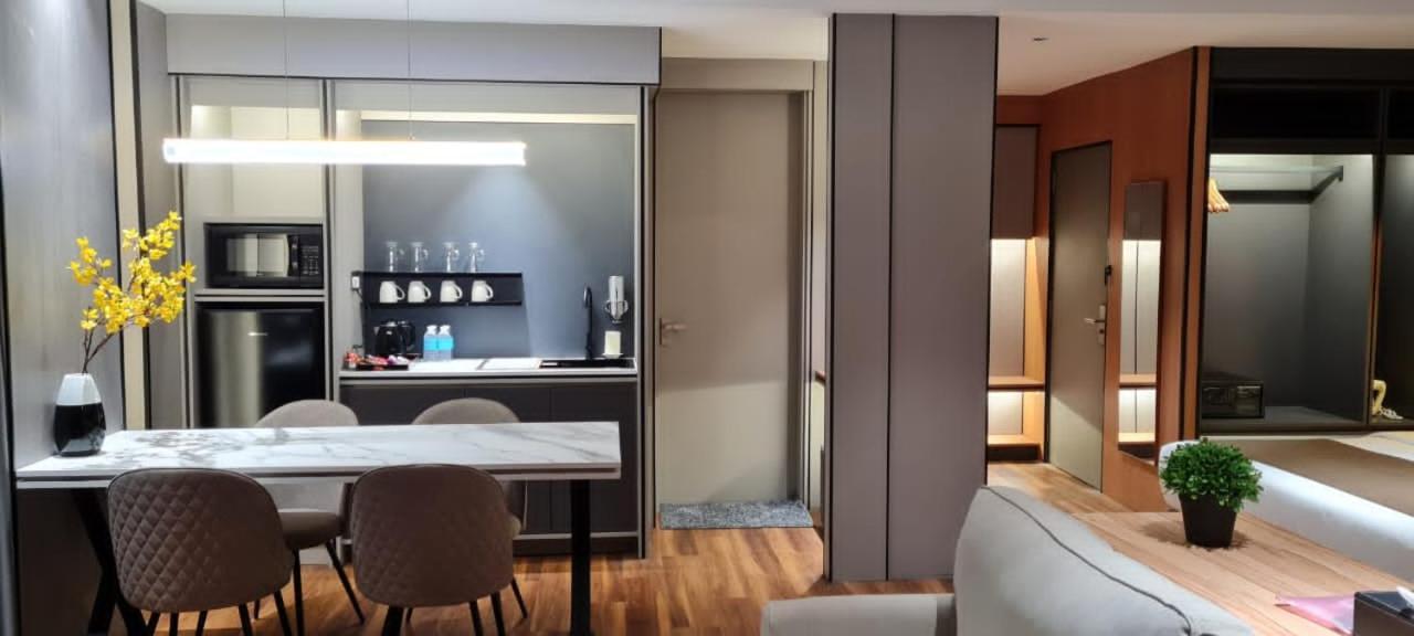 Extreme Boutique Hotel Κλουάνγκ Εξωτερικό φωτογραφία
