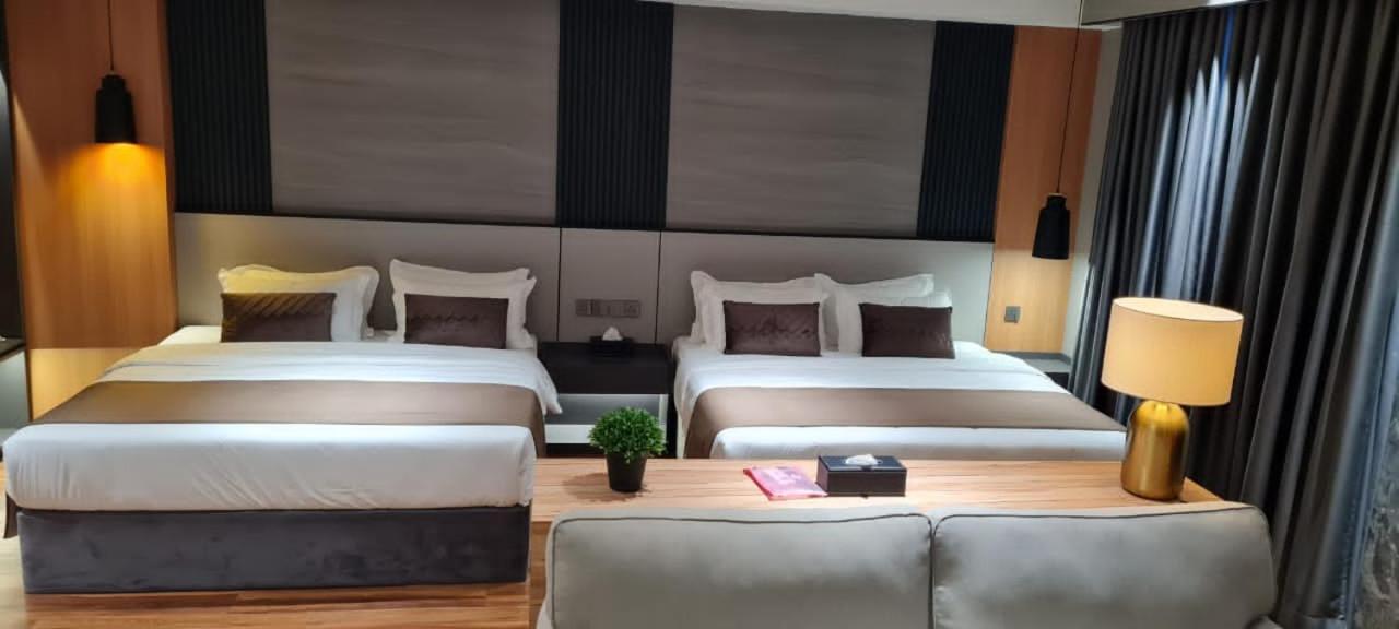 Extreme Boutique Hotel Κλουάνγκ Εξωτερικό φωτογραφία